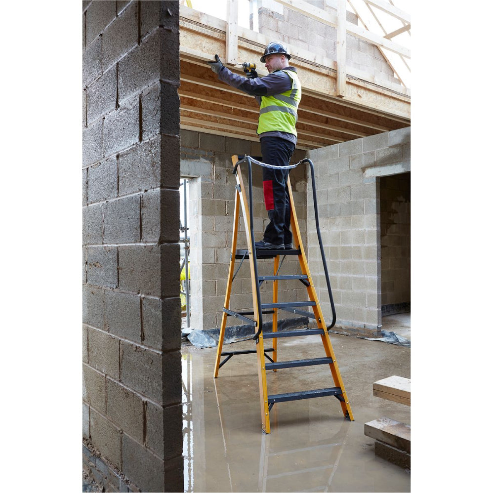 Werner 6 Tread Megastep Ladder with Handrails - EN 131 - Image 2